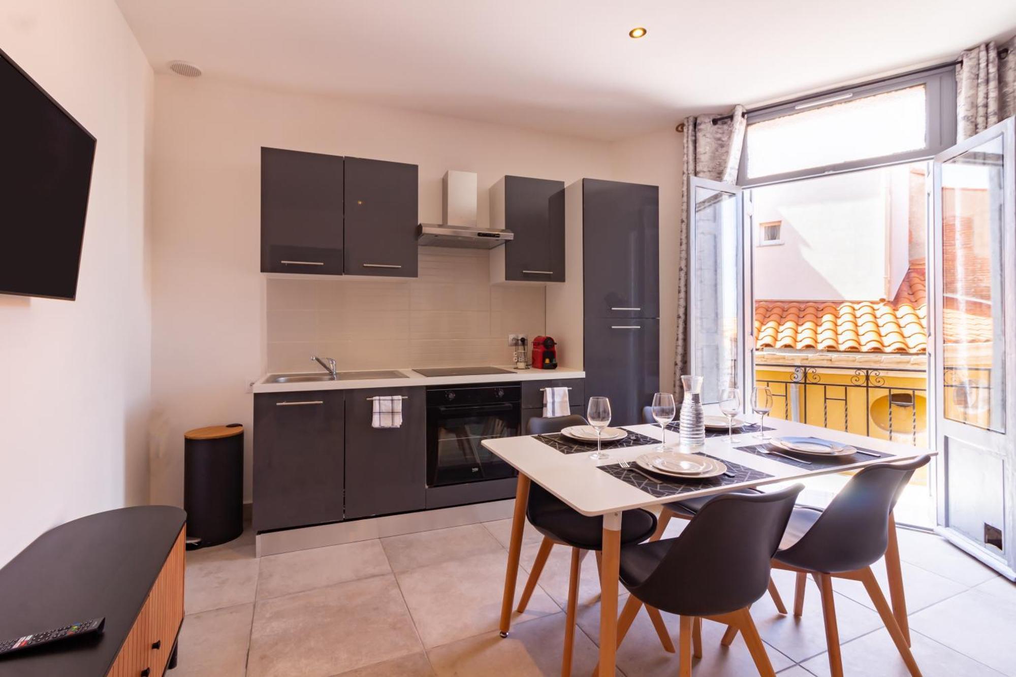 Appartement Moderne Et Elegant Michel Torrent แปร์ปินญอง ภายนอก รูปภาพ